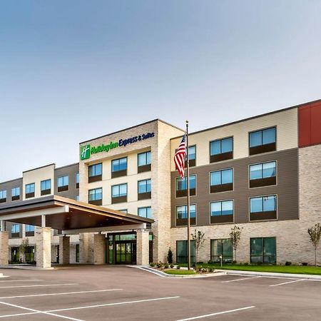 Holiday Inn Express & Suites - Milwaukee West Allis By Ihg Dış mekan fotoğraf