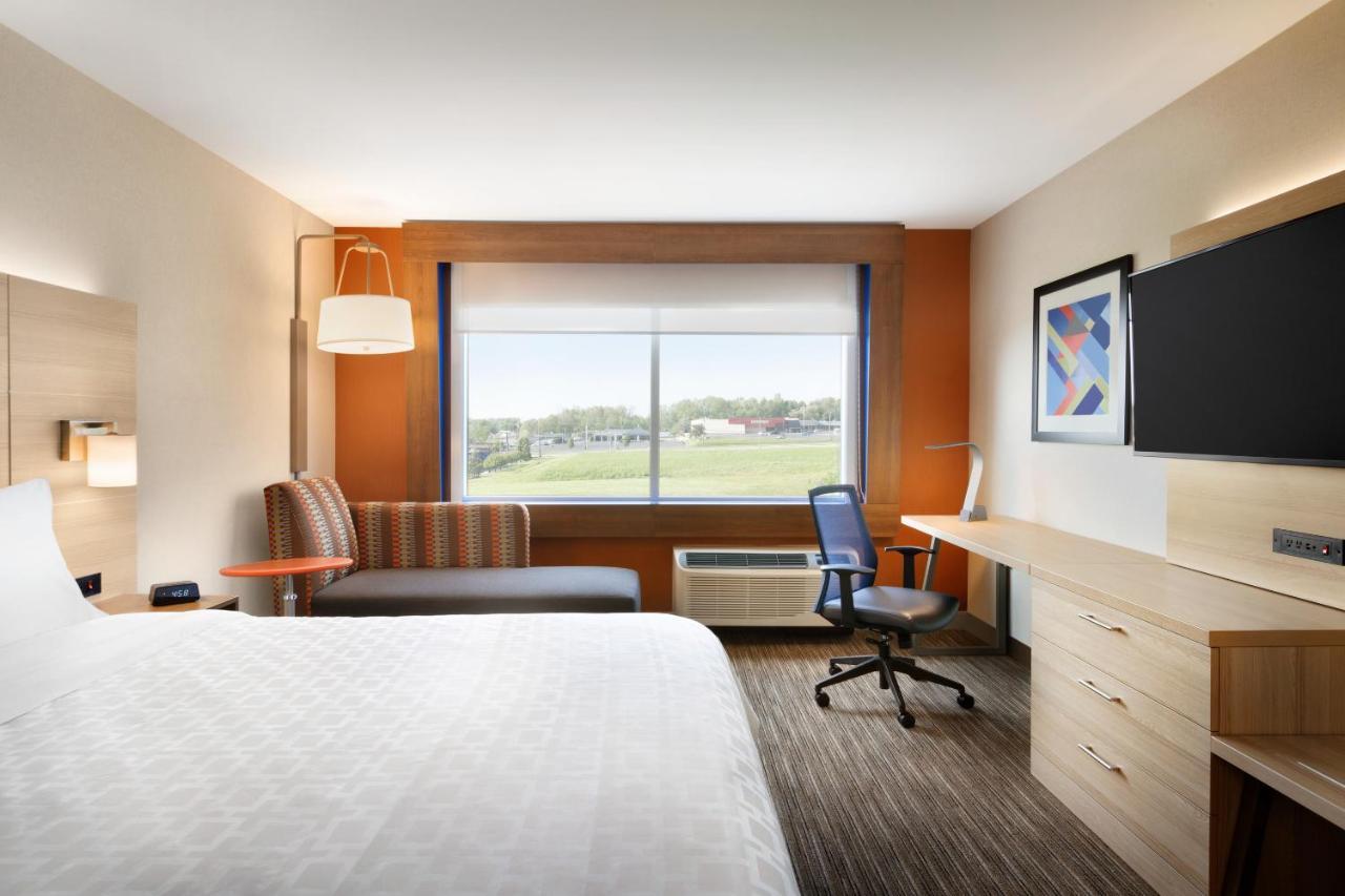 Holiday Inn Express & Suites - Milwaukee West Allis By Ihg Dış mekan fotoğraf