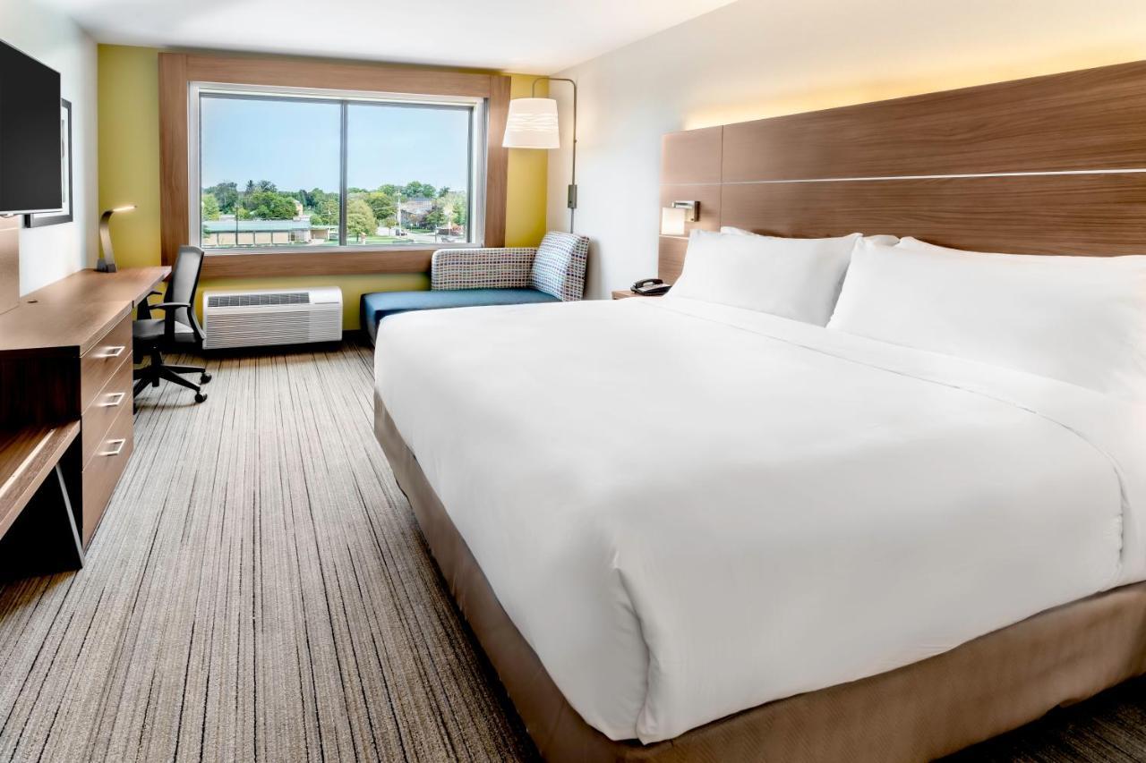 Holiday Inn Express & Suites - Milwaukee West Allis By Ihg Dış mekan fotoğraf