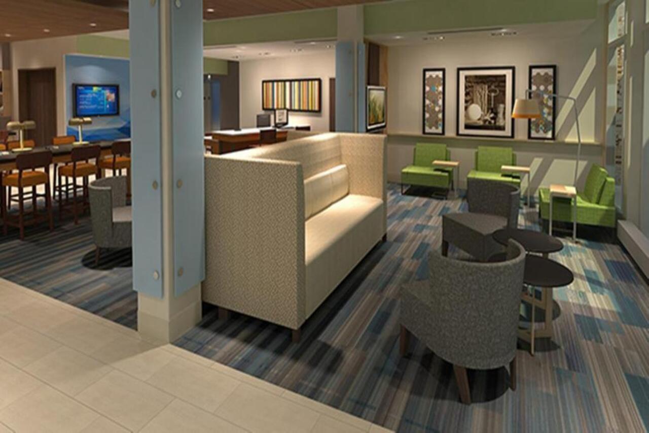 Holiday Inn Express & Suites - Milwaukee West Allis By Ihg Dış mekan fotoğraf
